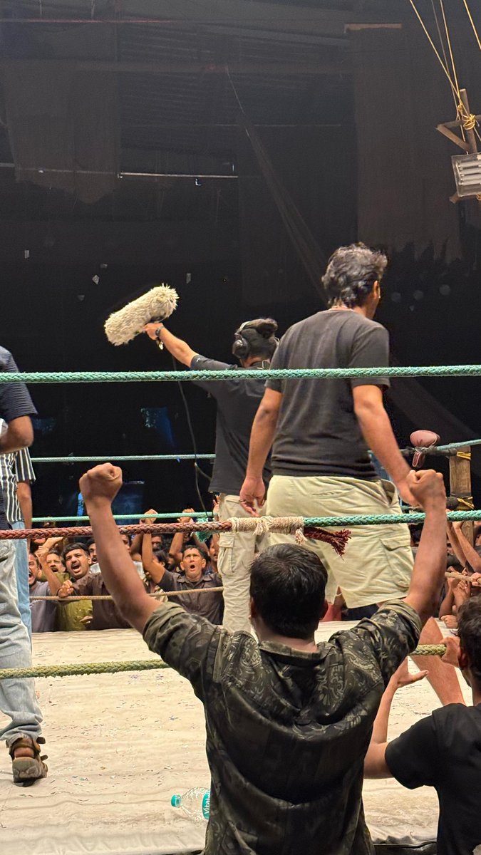 tweetsof_ak's tweet photo. So Glad to be a part of #ChathaPacha as the Sound Recordist!
It was a Great experience to Record the Immense Crowd of #ChathaPachaTheRingOfRowdies
#fieldsound #cinema #soundpost
#malayalamcinema
Watch it in @Dolby enabled Theatres to experience the Best Sound Experience! https://t.co/1tzFwCqmcT