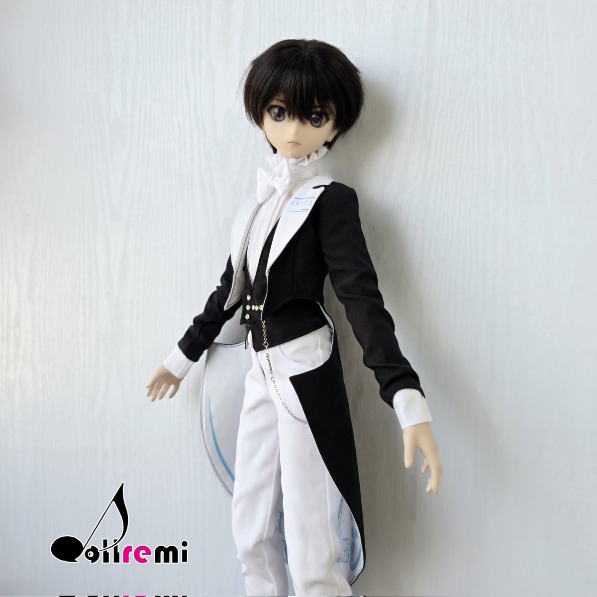 dollremi's tweet photo. 【dollremi】(DD0864) COS KAITO - Miku Symphony 2021
適合以下尺寸 Suitable for the following sizes:
D D 3 - BOY
全套包括 including :
背心 / 襯衫 / 外套 / 長褲
Vest / Shirt / Jacket / Trousers
https://t.co/cCxM5lLSHL
#dollfiedream #bjd #ddboy #kaito #bjdboy https://t.co/63qsWiSQPT