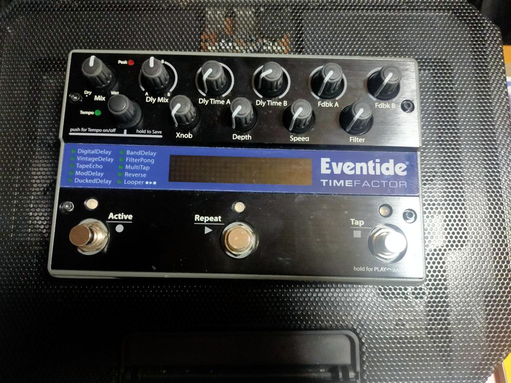 _Tashiki's tweet image. 2台目のエフェクターはディレイにしました！
試しにLUNASEAのIN SILENCEのイントロ弾いてみましたけど感動ですね
 #mng   #Eventide  #TIMEFACTOR