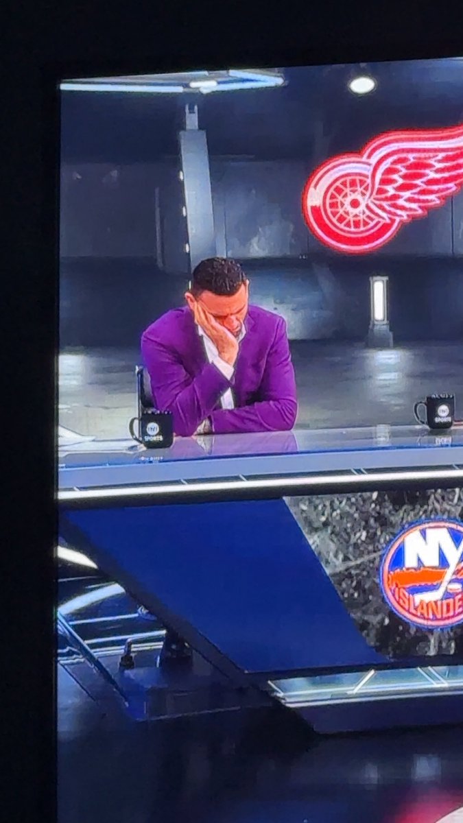 LemsTonight's tweet photo. @spittinchiclets Biz… You good bud? @BizNasty2point0 https://t.co/n5e1DPHsxR