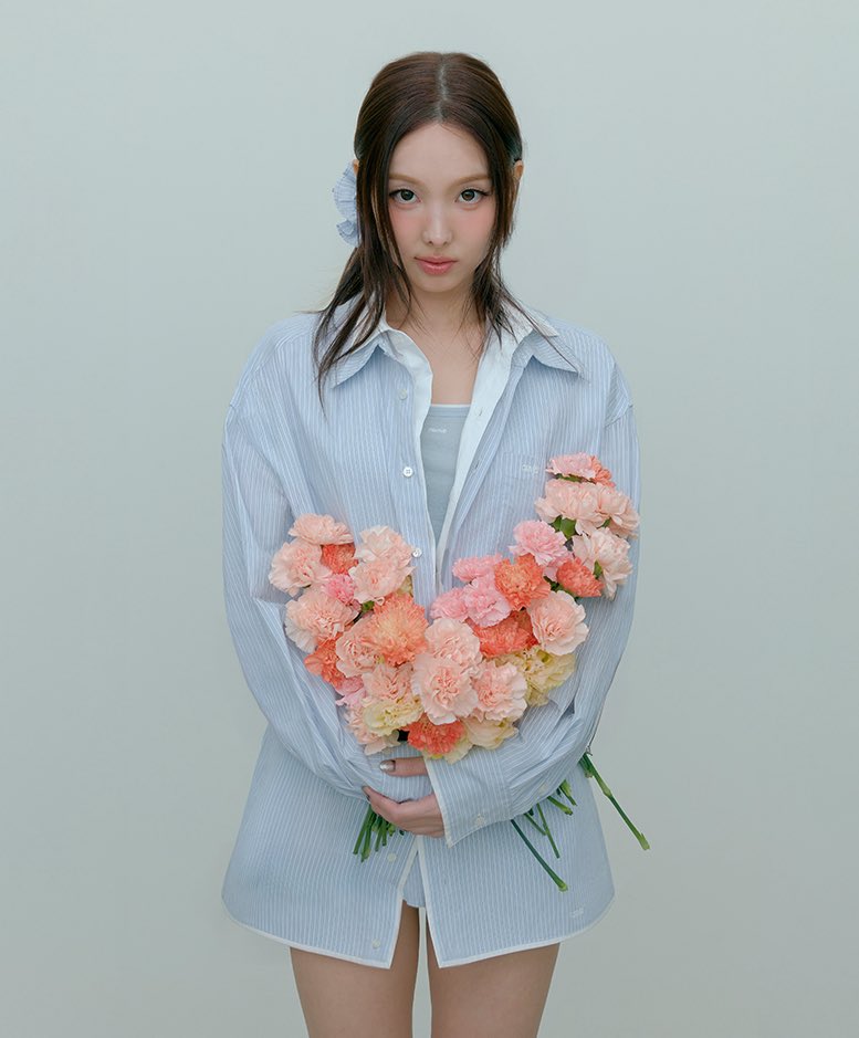 imnayeonarchive's tweet photo. https://t.co/JFhdoX1Ihh
