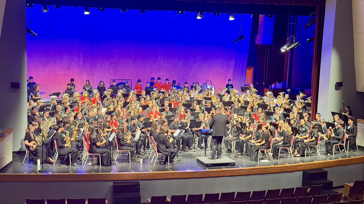 Mountain Ridge tweet media