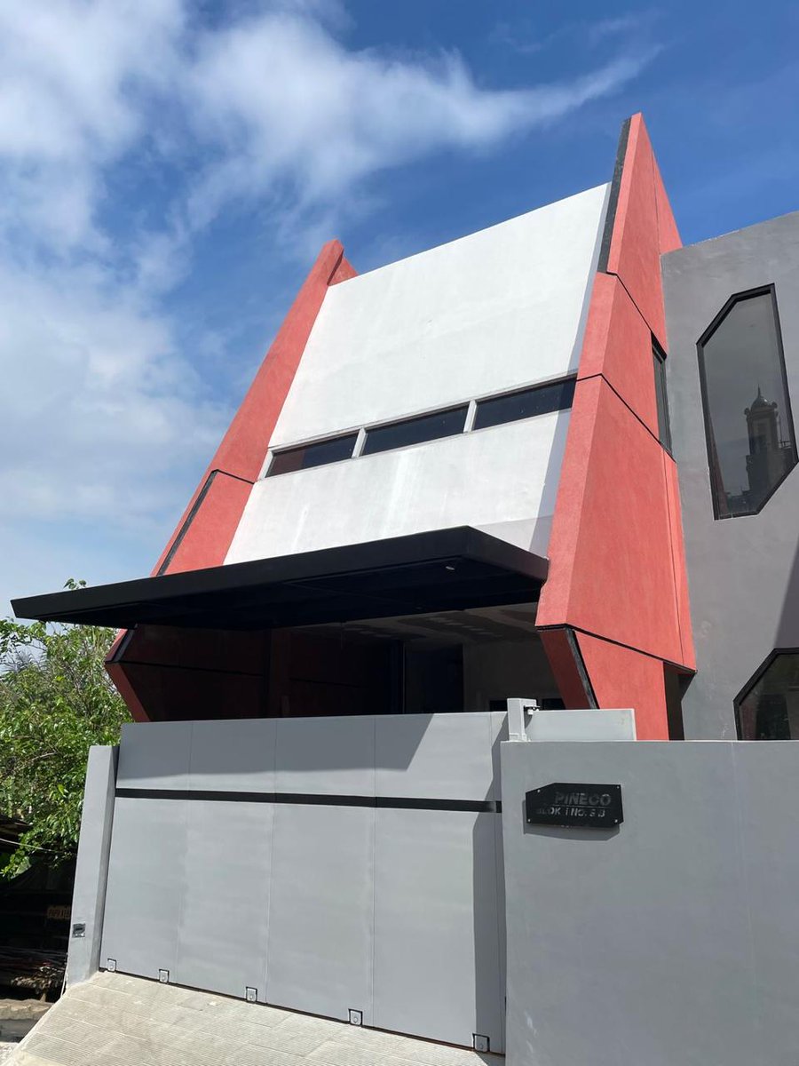 AdjieRealty's tweet photo. Jarang ada nih rumah di Dago 🤩
Dijual rumah aestetik full furnished nih, cocok buat pasangan muda. Lokasi dalam komplek, strategis dekat ke ITB dan Simpang Dago.

Luas Tanah 60 m²
Luas Bangunan 150 m2
Kamar Tidur 2
Kamar Mandi 3
Carport 1
Garasi 1

IDR 1.35 M 

📍Dago Bandung https://t.co/bSeXnKjuUD