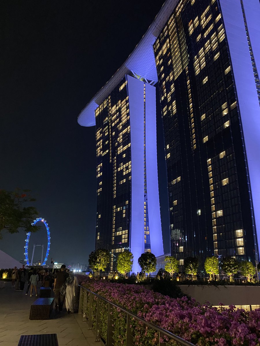 starryzip's tweet image. that marina bay things🤍