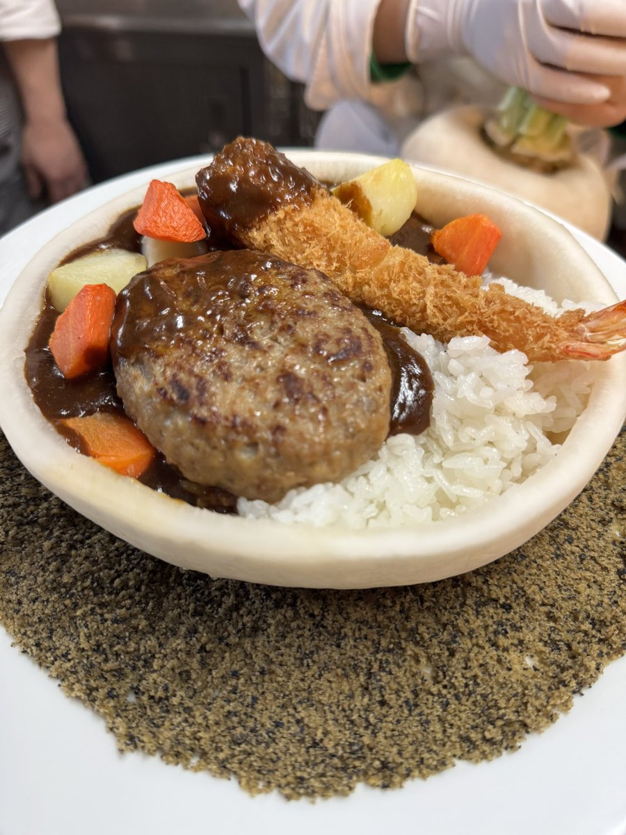 ch_katakata's tweet photo. 小出しネタ🤣
お楽しみに😊
#カタカタシェフ
#ドラえもん
#畑のレストラン https://t.co/Cnct8fGzSu