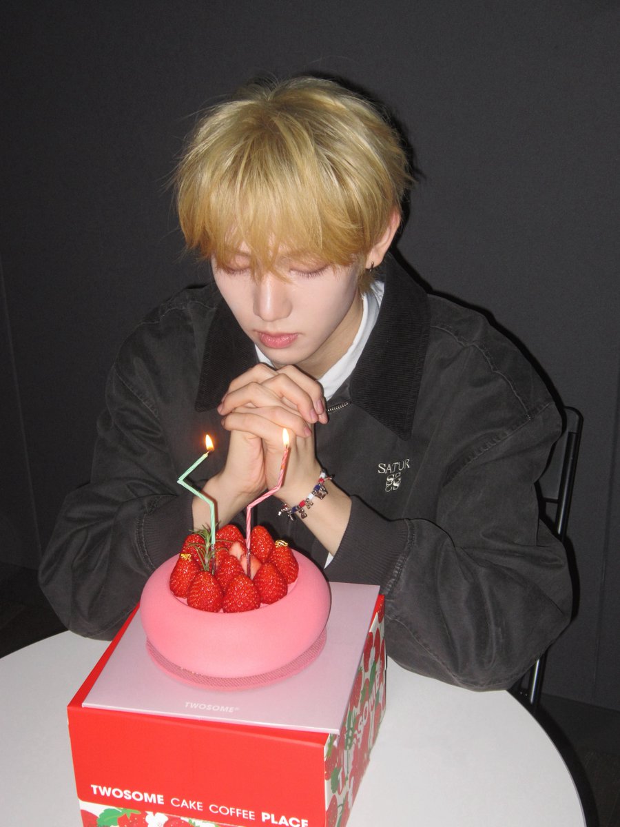 MODYSSEYWORLD's tweet image. 🎀🧁𝓗𝓪𝓹𝓹𝔂 𝓑𝓲𝓻𝓽𝓱𝓭𝓪𝔂🧁🍓

#MODYSSEY #모디세이 
#FANZHEYI #판저이
#HAPPY_FANZHEYI_DAY