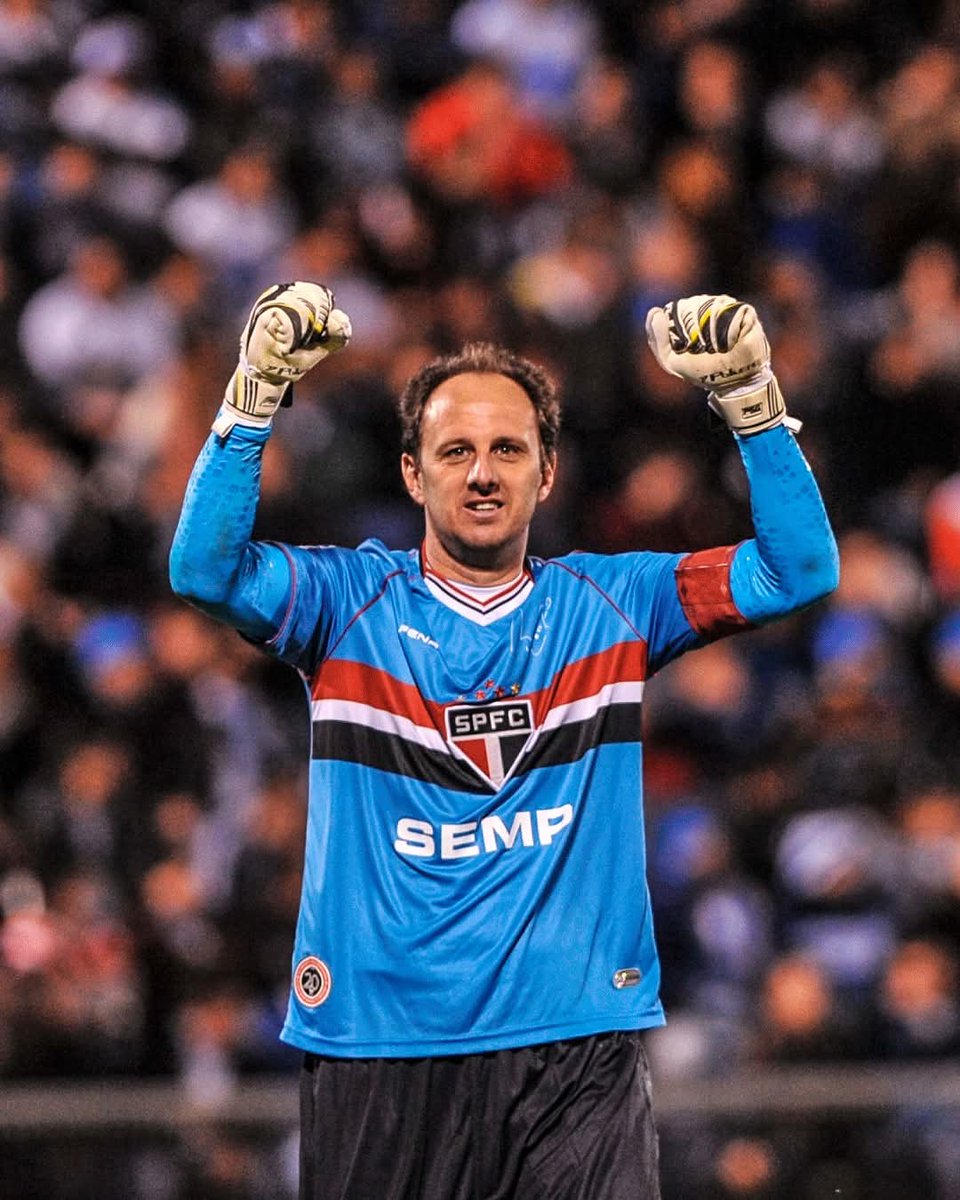 Feliz aniversário, Rogério Ceni! 🎂🇾🇪

👕 1237 jogos
©️ 978 partidas como capitão
🥇 648 vitórias
⚽ 131 gols
🏆 18 títulos oficiais
✅ Maior ídolo da história do São Paulo
📋 25 anos como jogador do clube

M1TO! ❤️