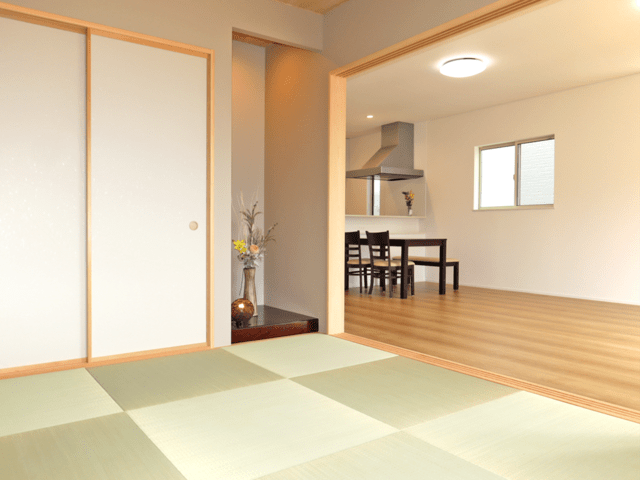oomachihousing's tweet photo. 🍊春の新学期を新しいお家で！完成物件特集🍊

【福井市】
📍高木北１丁目
【鯖江市】
📍水落町３丁目
📍宮前１丁目 
【越前市】
📍稲寄町
📍芝原５丁目

詳しくはこちらをチェック🌟
https://t.co/GahriicUgB

#大町ハウジング #新築分譲住宅 #建売住宅 #分譲住宅 #福井市 #越前市 #鯖江市 https://t.co/AttBHtLxVc