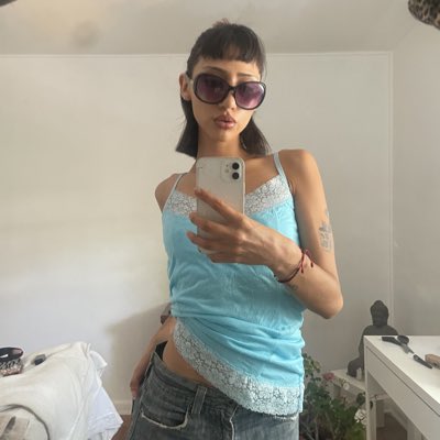 #NuevaFotoDePerfil
foto mía ola