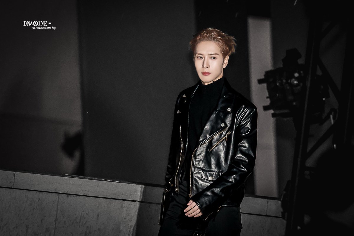 DNDZONE_8230's tweet photo. 20260120 LV巴黎时装周

This is the year to go all in.
I'm with you.

@JacksonWang852 

#王嘉爾 
#jacksonwang 
#SEXGOD 
#LouisVuitton https://t.co/uYhDTVJOaB