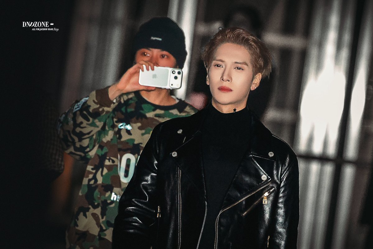 20260120 LV巴黎时装周

This is the year to go all in.
I'm with you.

<a href="/JacksonWang852/">Jackson Wang</a> 

#王嘉爾 
#jacksonwang 
#SEXGOD 
#LouisVuitton