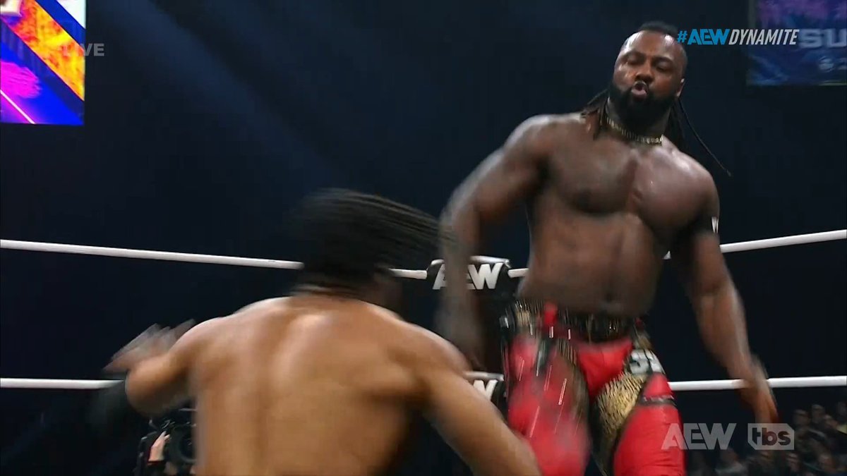 SwerveSCOM's tweet image. #SwerveStrickland #Swerve #SwervesHouse #AEW #AEWDynamite

@swerveconfident