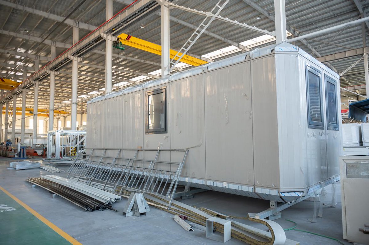 QingdaoStorage's tweet image. 🏗️ Storage — Modular Solutions for Engineering &amp;amp; Logistics
#ModularBuildings #ExpandableContainer #FlatPackContainer #AppleCabin #SpaceCapsule
#EngineeringEfficiency #LogisticsSolutions #PrecisionManufacturing #FactoryStrength