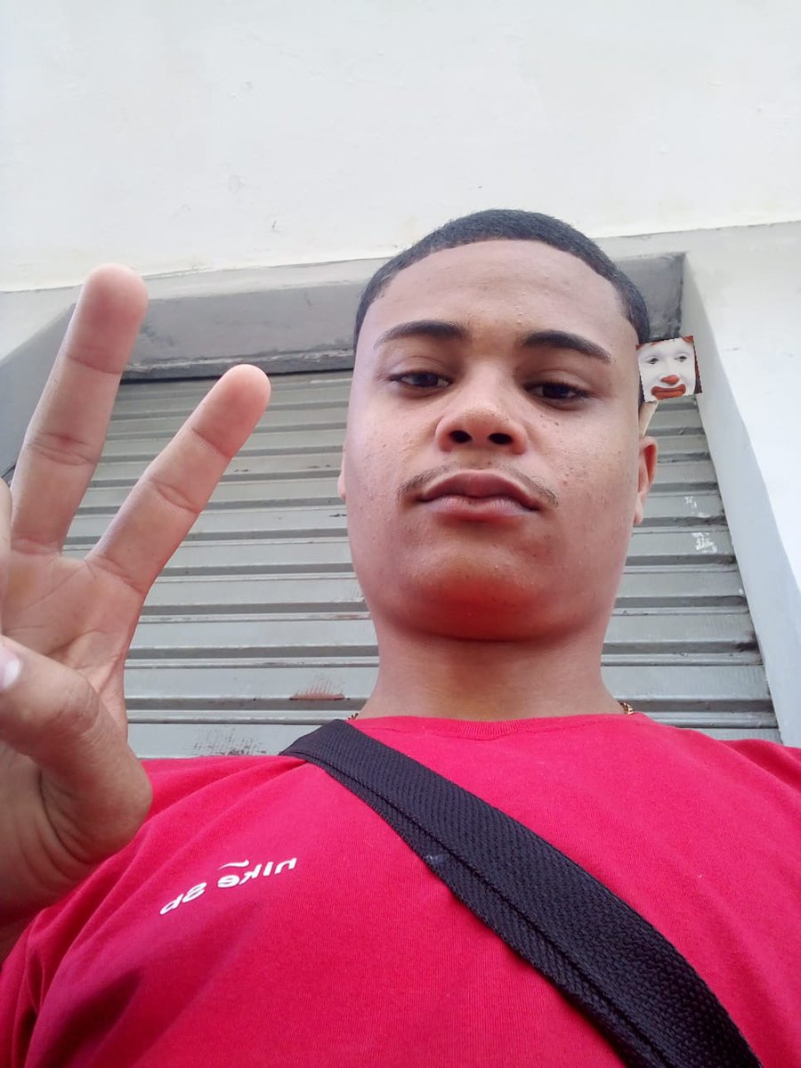 gabriel_bt2's tweet photo. Só agradecer a Deus por fazer eu chega até aqui, muita luta e muita batalha, eu sei que sem Deus eu não estaria aqui e nada aconteceria, então somente agradecer mrm ao papai do céu por chega até aqui, com muita luta e muita determinação, 26 na pista!! 🙏🏽🎖❤ https://t.co/AtPvwagrcW
