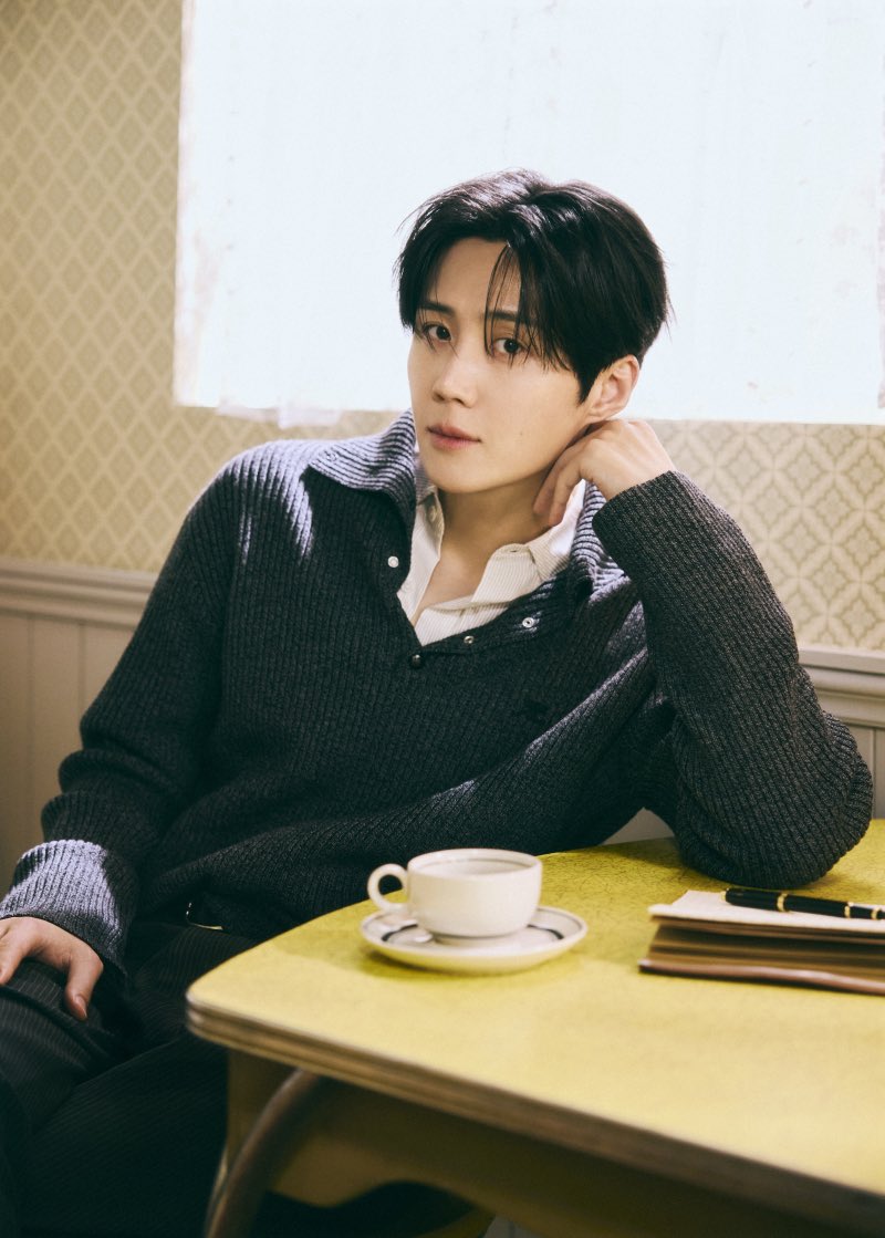 seonhocorndog's tweet photo. “When asked whether he ever felt fluttered by GYJ in real life
Sh : “All the staff would agree. she’s very lovely and cute. The way she talks and interacts on set can’t help but make people like her. I also felt my heart flutter the moment I saw her.” 🫠
#CanThisLoveBeTranslated https://t.co/0s0elMhFhJ