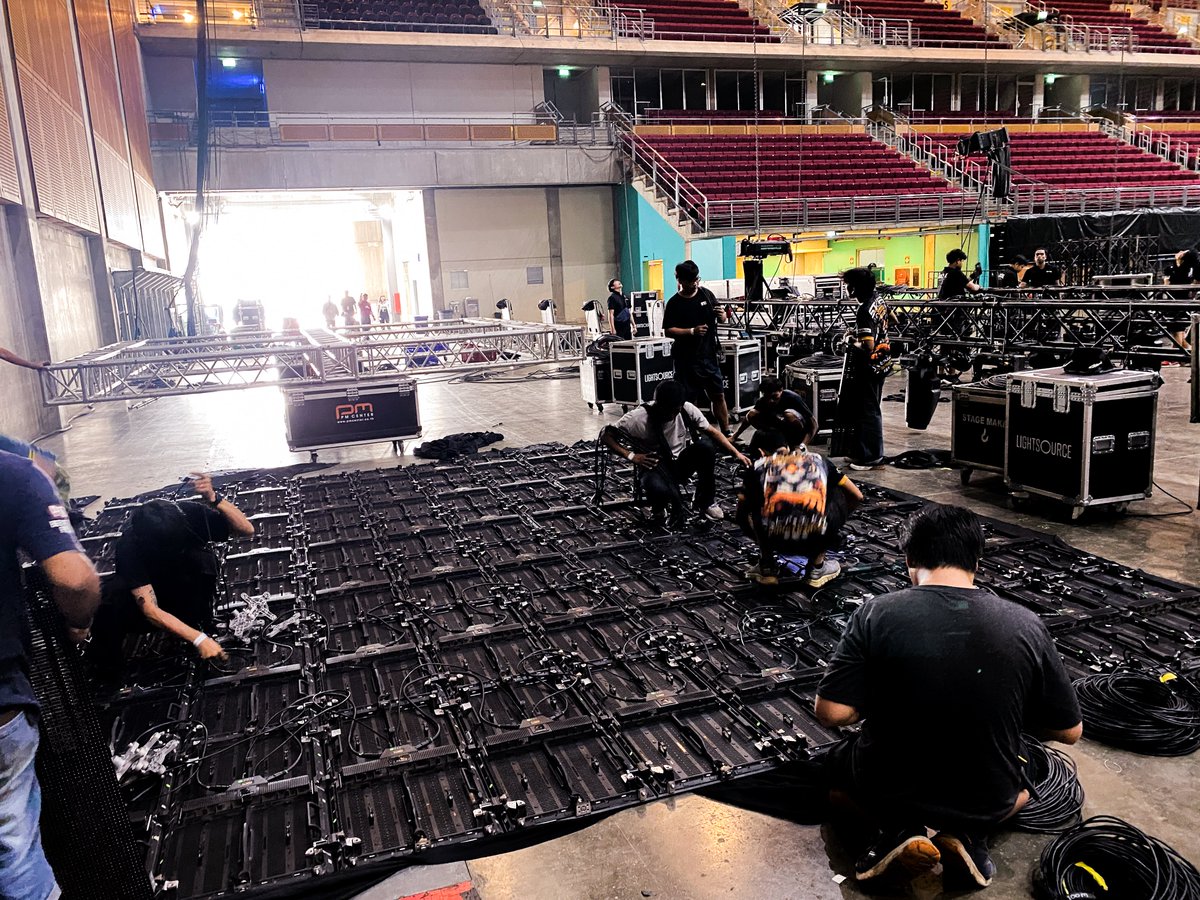 PMCenter_th's tweet image. 🗓️ วันที่ 27-28 ธ.ค. 2568
📍 Impact Arena
🙇‍♀️ ขอขอบคุณ @livenationth  ที่ให้เราได้มีส่วนร่วมในครั้งนี้
🧡 #LED &amp;amp; #Laser by #PMCENTER

#LOVEMONSTERS_IN_BKK
#BABYMONSTER
#BABYMONSTERinBkk
#LOVE_MONSTERS
#LOVEMONSTERSinBkk