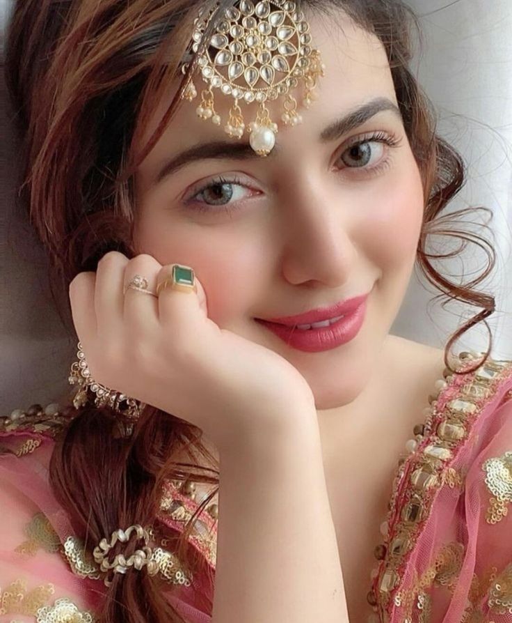 GULNAZ TANOLI tweet media