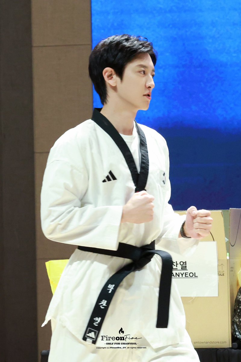 290121 BERRIZ 팬사인
#CHANYEOL #찬열