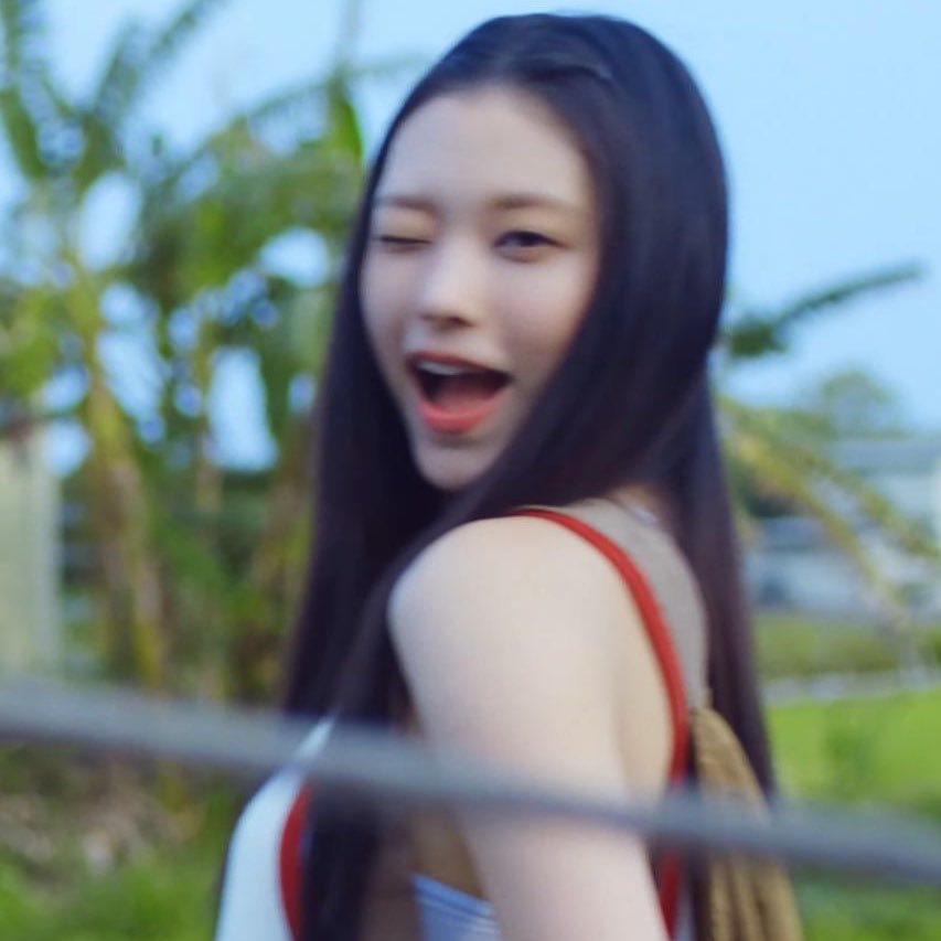 9u_Mung's tweet image. 냥군의 이중생활