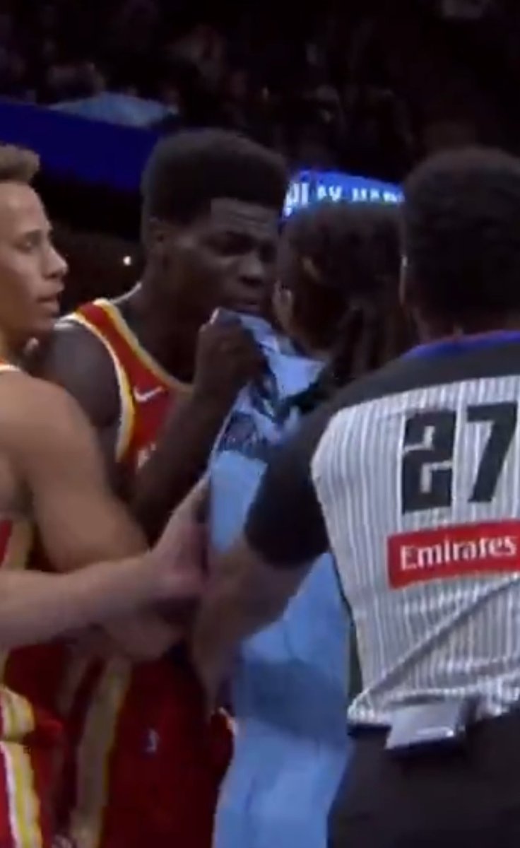 DKOWNSU4's tweet image. 😭