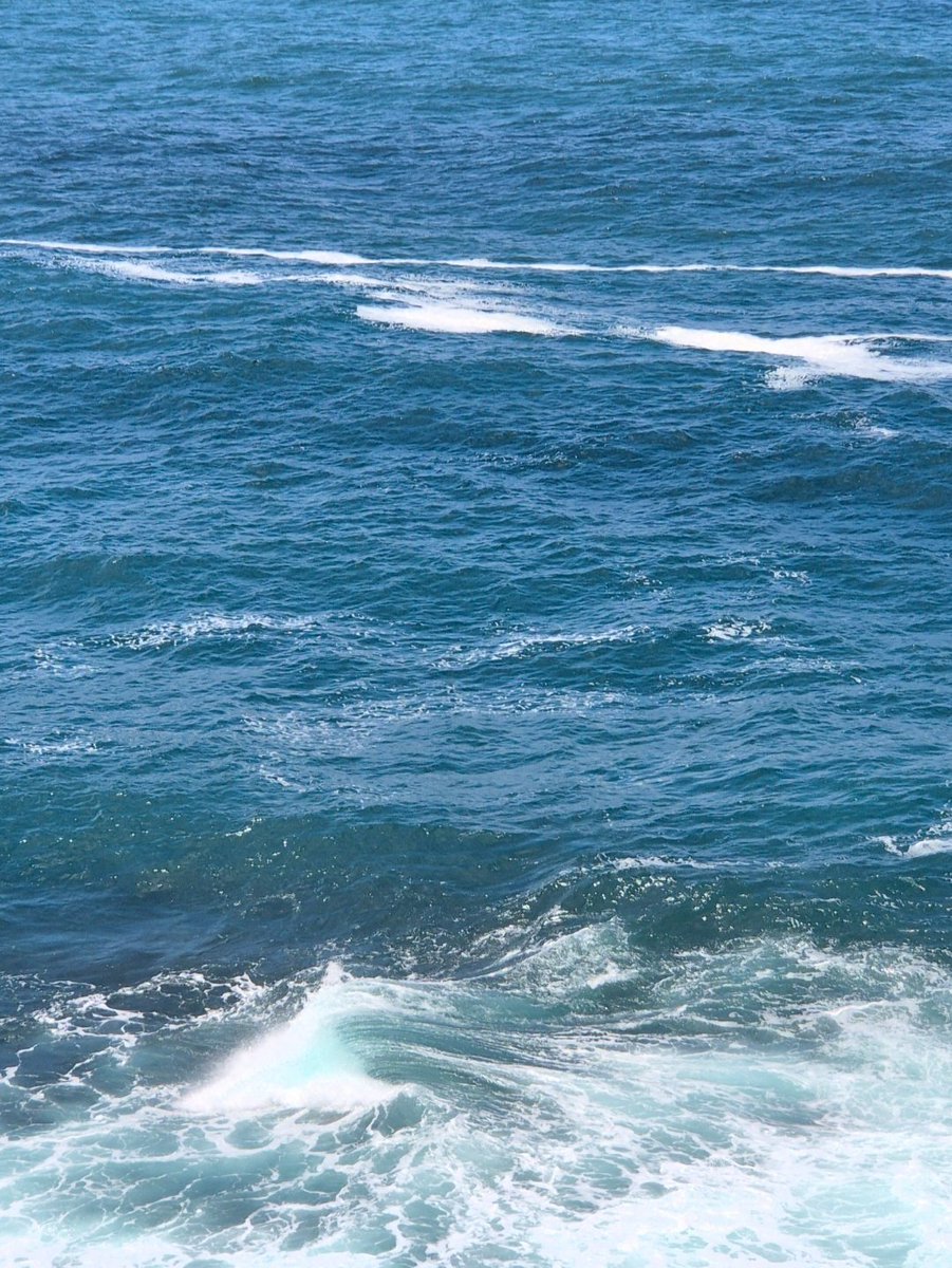 zZaal_Lang's tweet image. 제가 찍은 바다 봐주세요
무보정
여기 절벽에 앉으면 3시간 뚝딱가요🫶