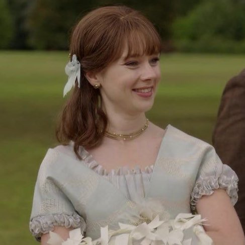 philoisecoded's tweet image. Eloise: You came…
Daphne: Indeed, I wouldn't miss my sister's engagement. I also came to say something.
Eloise: what?
Daphne: I told you 😏
Eloise: I hate you.
Daphne: No, you don’t 🫂