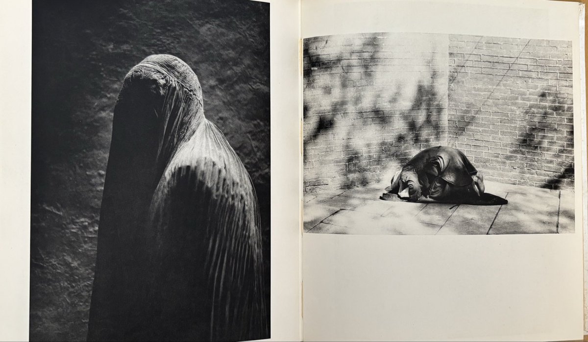 東松照明写真集「サラーム・アレイコム」1968年、写研刊行より。雑誌