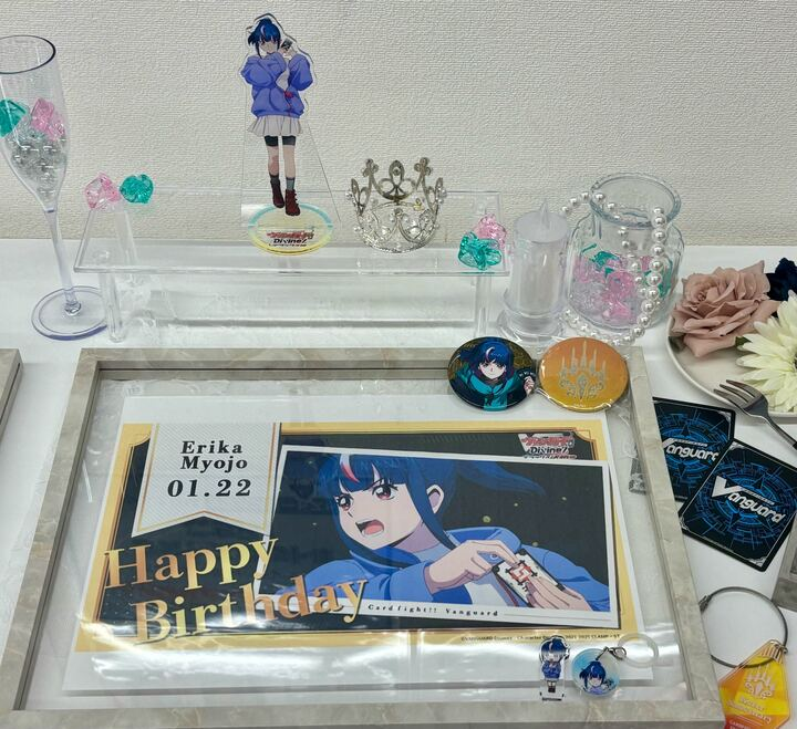 cfvg_store's tweet photo. :.｡..｡.:･’ * * ‘･:.｡. .｡.:
𝑯𝒂𝒑𝒑𝒚　𝒃𝒊𝒓𝒕𝒉𝒅𝒂𝒚
🪐明星エリカ🪐
:.｡..｡.:･’ * * ‘･:.｡. .｡.:

#ヴァンガードストア  ではエリカの誕生日をお祝い中🎉
みなさんもメッセージカードを書いてお祝いしませんか💖

#明星エリカ誕生日2026 
#ヴァンガードHBD https://t.co/MPxqT2zDx6