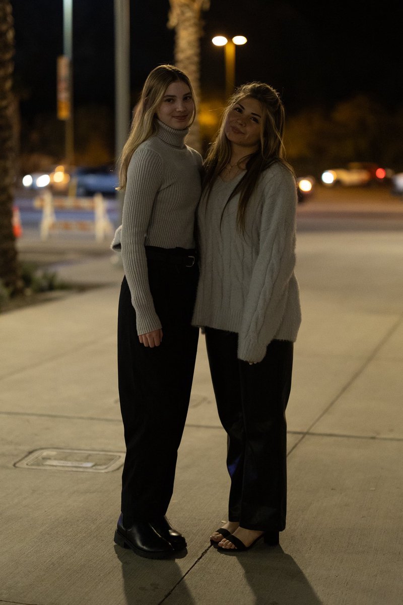 WomensHockeyASU's tweet photo. Devils after dark 😈⚫️

🔱 | #LeaveALegacy https://t.co/xL0a1xjfns