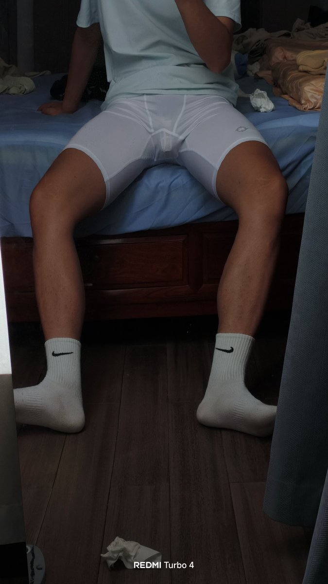 大学生寒假戴锁挑战第一期（1.22~2.10）
点赞➕0.5h
评论➕1h
转推➕1.5h
关注➕2h
欢迎监督，可以私信🥵🥵
 #大学生 #锁狗 #戴锁挑战