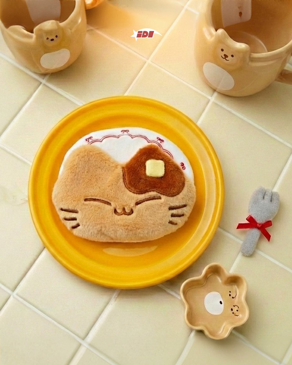 ୨୧ NEW ARRIVAL ୨୧

오늘의 메뉴는… 🥞🐱
고양이 핫케이크 침낭 10cm

많은 사랑을 받은
🍳 오므라이스 침낭에 이어
두 번째 침낭 시리즈 등장!

폭신한 핫케이크 속에 쏙—
달콤한 고양이 힐링 타임 완성 🤎

아이돌룩에서 만나보세요 🧸💖

📣 신상품 할인
5% OFF / 7일 한정

@idolllook_official