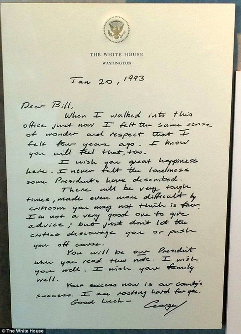 TammiMinoski's tweet photo. In keeping with Presidential tradition, on January 20, 1993, President George H. W. Bush left behind a written note to President-elect Bill Clinton. https://t.co/MQIAS3YQTp #InaugurationDay https://t.co/Qu6mTXfG5d