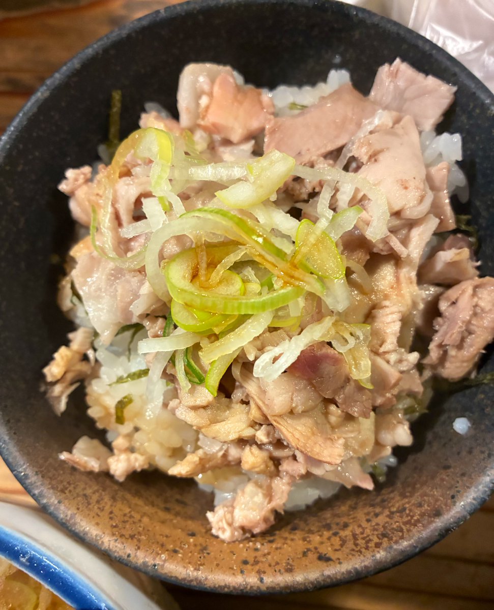 クックらのつけ麺と半チャーシューまぶしをクラウ

今日もおいしくて最高だった🍜ごちそうさまでした🍜