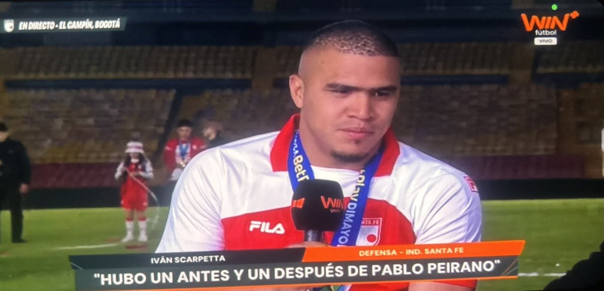 BlogCardenal17's tweet photo. 🥇| Iván Scarpeta: “En #SantaFe hay un antes y un después de Pablo Peirano 🇺🇾. Nos duele mucho que él no haya podido disfrutar de esto, porque él sentó las bases para que el equipo esté volviendo al lugar que merece”. https://t.co/Mv17jrMgRb