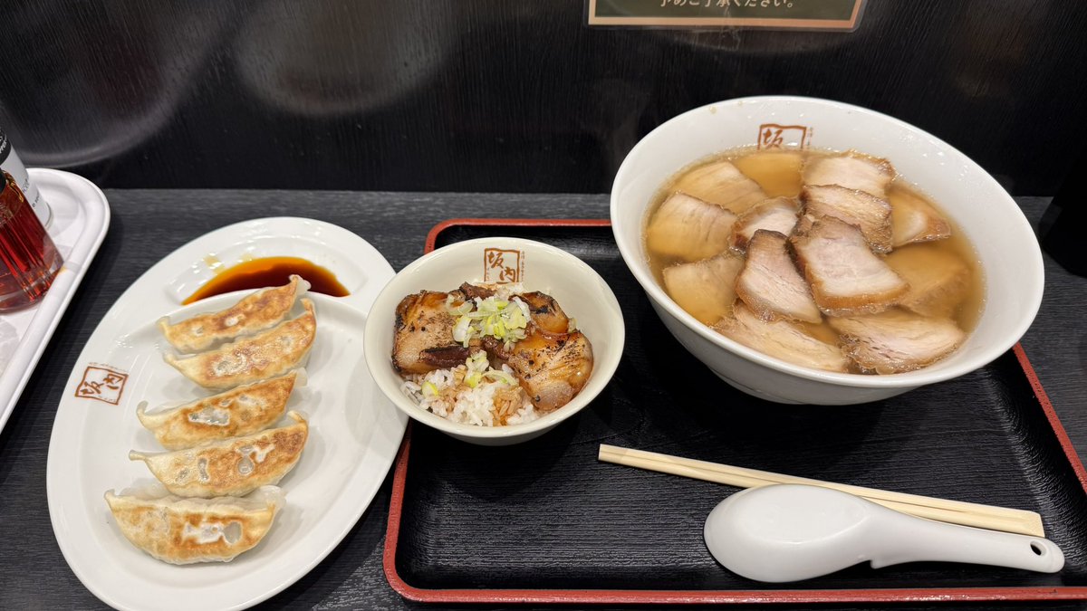 NoPlanTraveller's tweet photo. 喜多方ラーメンうますぎる https://t.co/izmgNNxjYN