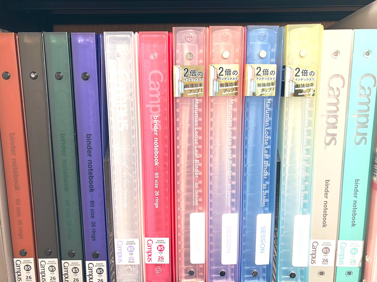話題の商品✨ 人気の「バインダーデコ」‼️ 当店にはキャンパスの