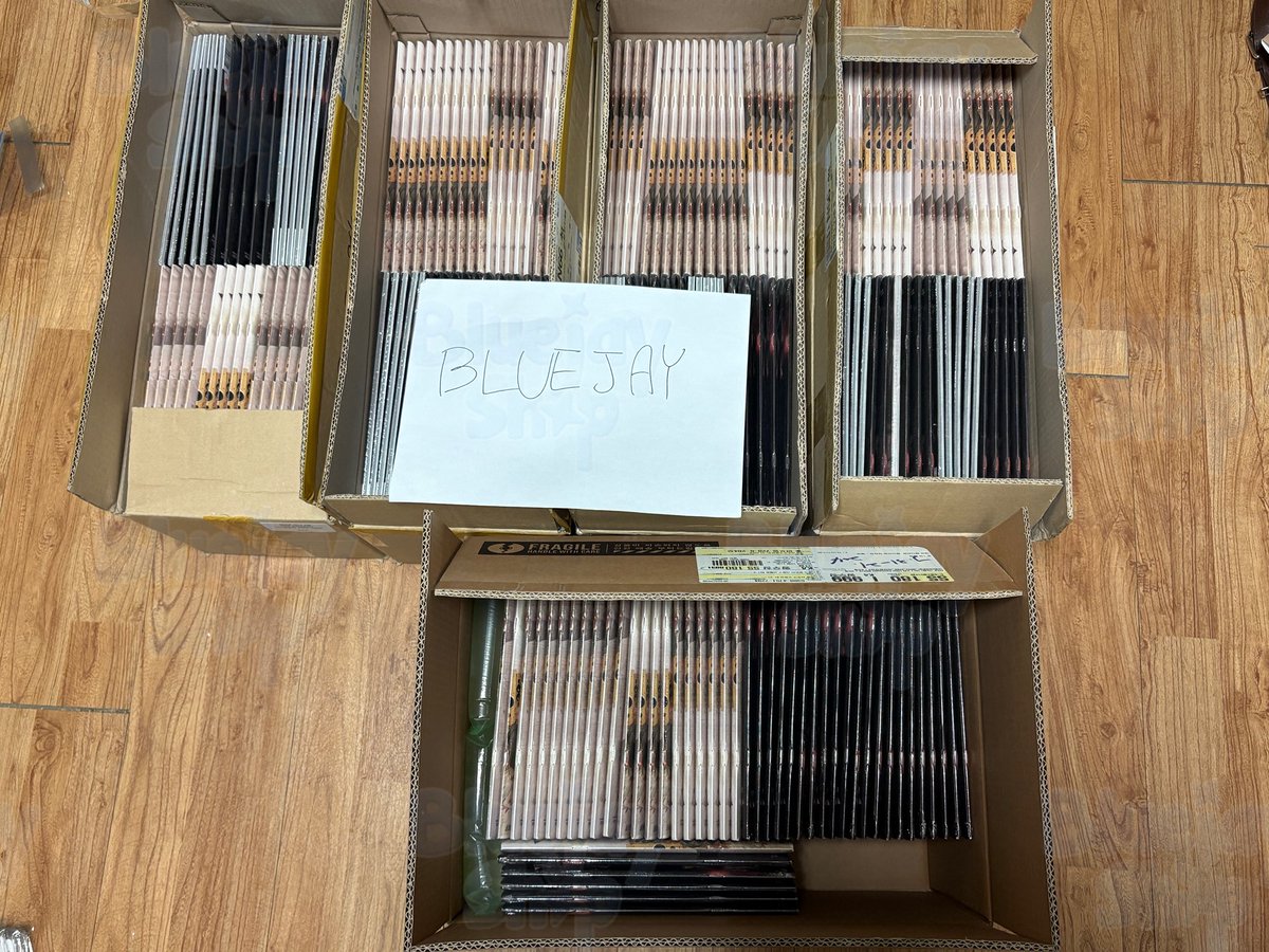 bluejayshop's tweet image. #Bluejayshop_GA
BIRTHDAY ALBUM GIVEAWAY FOR 10 WINNERS! 🥳

- follow us 🔔
- like and retweet 
- reply

will draw on jan 31 🚶‍♀️