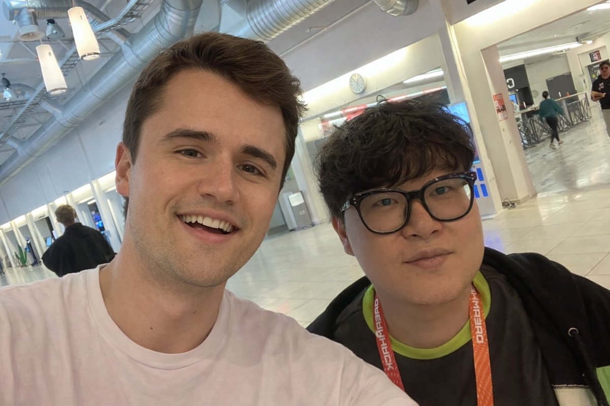 JUST MET THE GOAT <a href="/Khanada/">DIG Khanada</a> 🏆🐐🐐 thanks for stopping and taking a pic