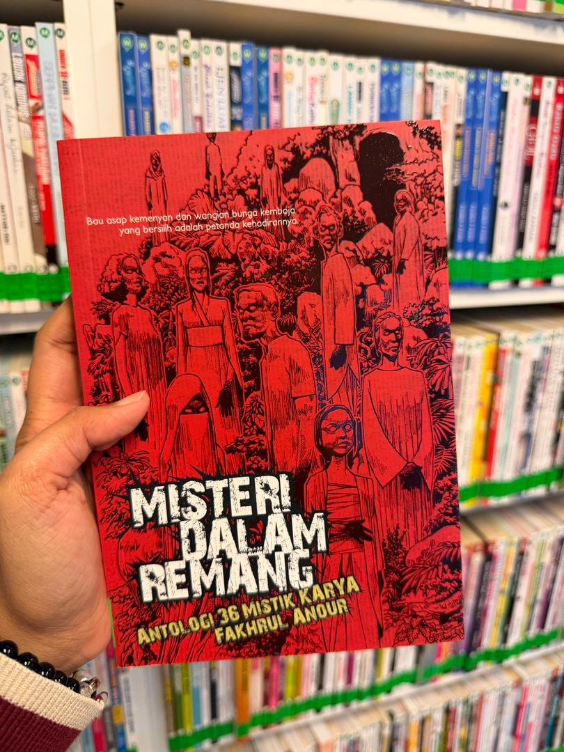 KGSNovels's tweet photo. Bosan baca buku cinta? Jom lah cuba baca novel seram pulak~ Barulah mencabar hidup~

📘MISTERI DALAM REMANG 
ANTOLOGI 36 MISTIK KARYA @FakhrulAnour https://t.co/Rbdzx3KNtg