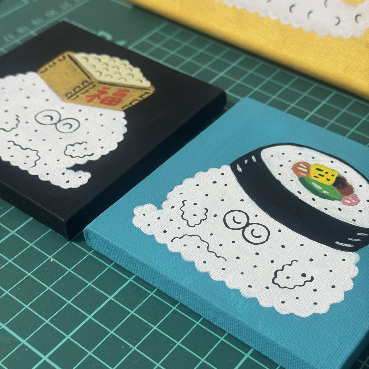 おしらせ】 1月24日（土）オンラインで 12時頃〜販売予定です☺️ この