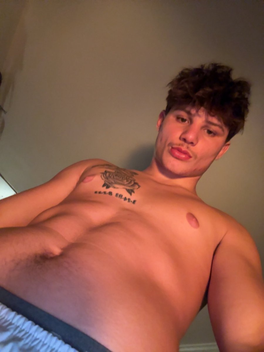 masterRock tweet media