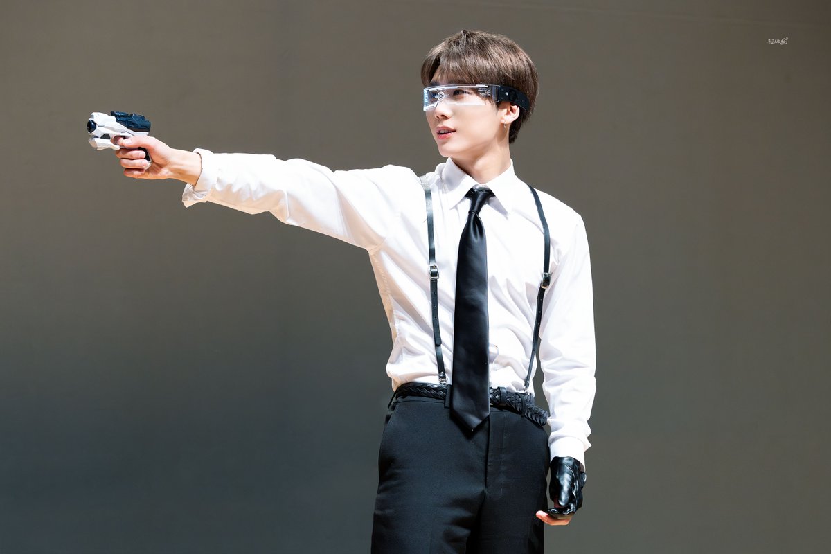 251114 DKZ 조은뮤직 대면팬싸 #주원 

🖤

#DKZ #디케이지 #JUONE 
#종형 #JONGHYEONG