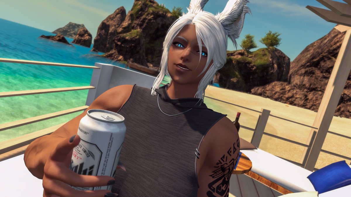 Drastically out of practice, but I had the urge to pose tonight. And you know what they say...

... it's five o'clock somewhere~!