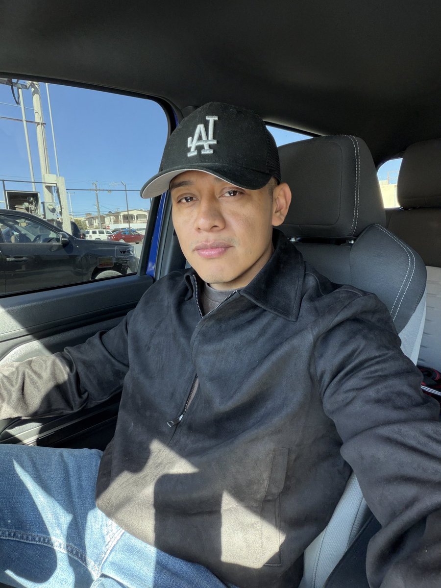 Chaparrin_'s tweet photo. 🖤 https://t.co/LZE2zruK0x