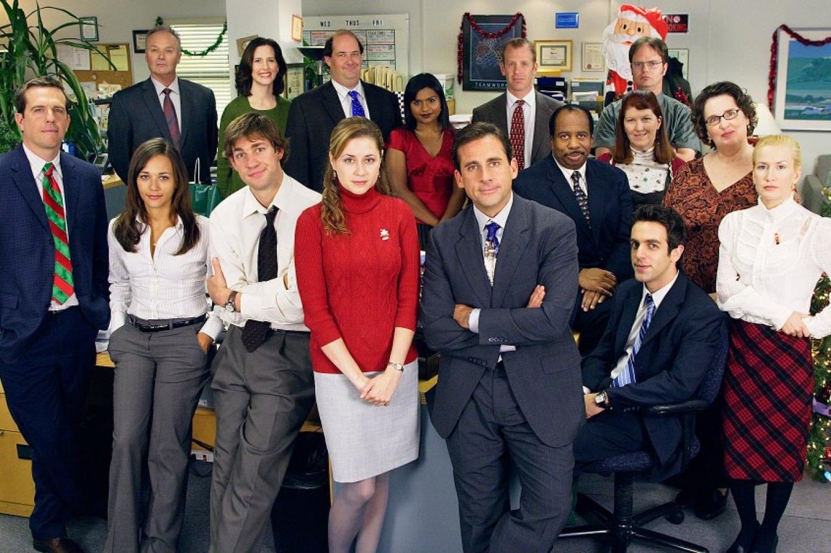 MrFreaki's tweet photo. Buenos días a todos! Hoy saludamos a los trabajadores de la empresa Dunder Mifflin Paper Company, dirigida por Michael Scott, un director ejemplar https://t.co/UvLp3MHn5P