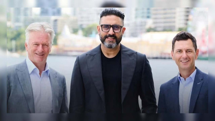 Sanj_news's tweet image. યુરોપમાં અભિષેક બચ્ચનની ETPL T20 લીગમાં સેલિબ્રિટીઝ જોડાયા; સ્ટીવ વો અને મેક્સવેલ ફ્રેન્ચાઇઝીના માલિક બન્યા 

@juniorbachchan 
#etpl 
#Europe 
 
sanjsamachar.net/news-detail/Ce… 

#SanjSamachar