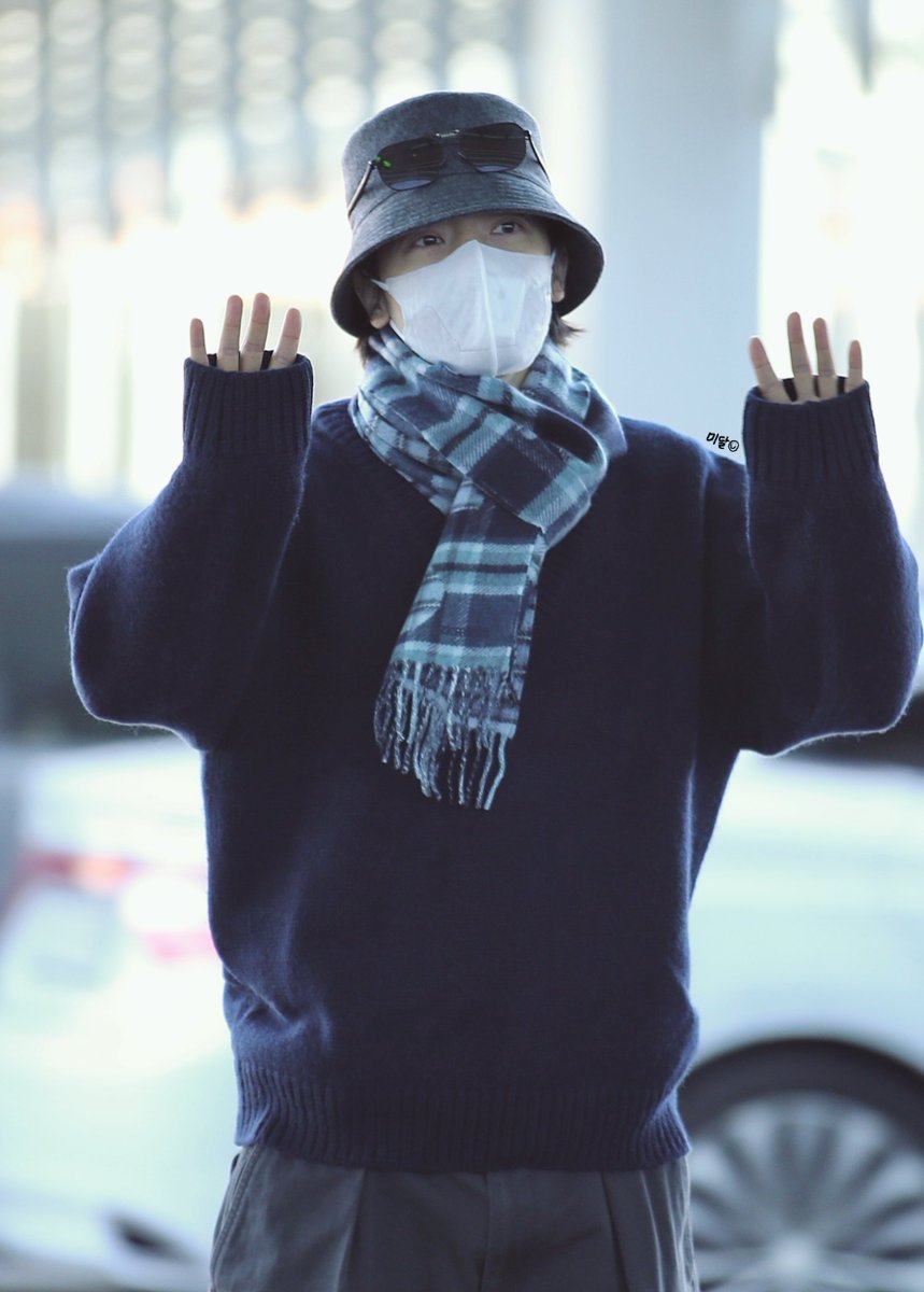 Midal_40407's tweet photo. 260122 ICN
ํฌ๋คํํ
๋ ๋ฐ๋ปํ๊ฒ ์
๊ณ ์ค๋ผ๋ฉด์
๋ณธ์ธ์ ๋ํธ ํ๋ ๊ฑธ์น์
จ๋๋ฐ์๐งฃ๐
#๋ํด #DONGAHE https://t.co/o9c3gLmX73