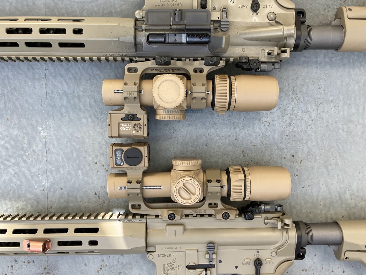 naniwa_airsoft's tweet photo. REPTILIA AUSマウントの実物とAngryGunレプの比較です。長さの違いが一目瞭然。そしてnaniwa_airsoft製Vortex AMG 1-10スコープ模型の1:1サイズはちゃんと1:1サイズで安心��ました。
L403A1用のマウントちゃんとした形状で出して欲しいですね。（自分で作るつもりは無いですｗ） https://t.co/qR5tGiMTNN