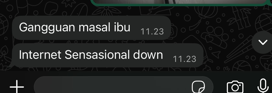 rrspilly's tweet photo. Indihome internet sensasional down🤣 mungkin autocorrect kali ya, harus nya se nasional🤣 btw, harus nya ada kompensasi ga sih kalo internet nya mati se nasional gini? https://t.co/XEo8rwyjBc