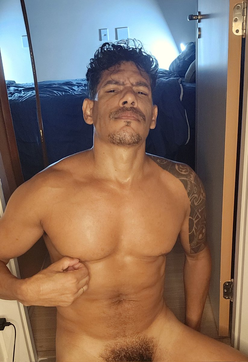 UR34No's tweet photo. Para quem assianr meu https://t.co/45errTJUmn que esta 0,00 por 24h eu mando a foto original sem cortes 😚😈 https://t.co/dx7s3GKJ2S